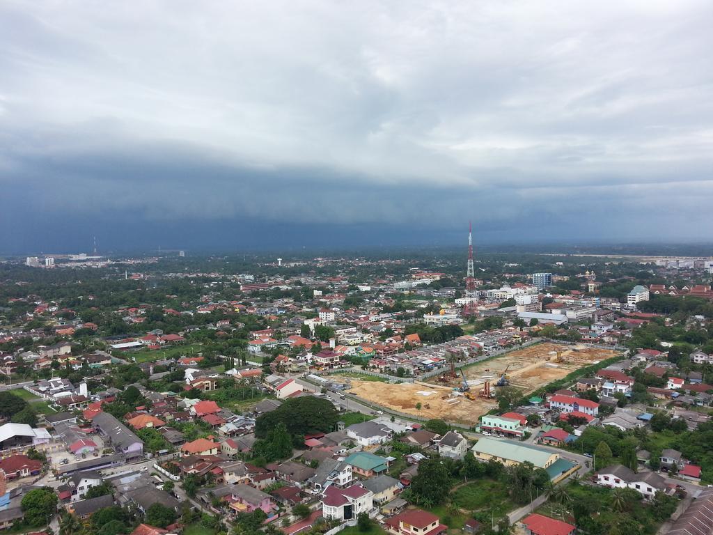 Mutiara Penthouse Hotel Kota Bharu Exterior foto